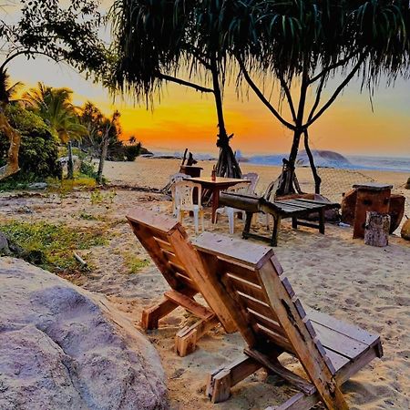 Sarada Beach Resort Yala Tissamaharama Exteriör bild