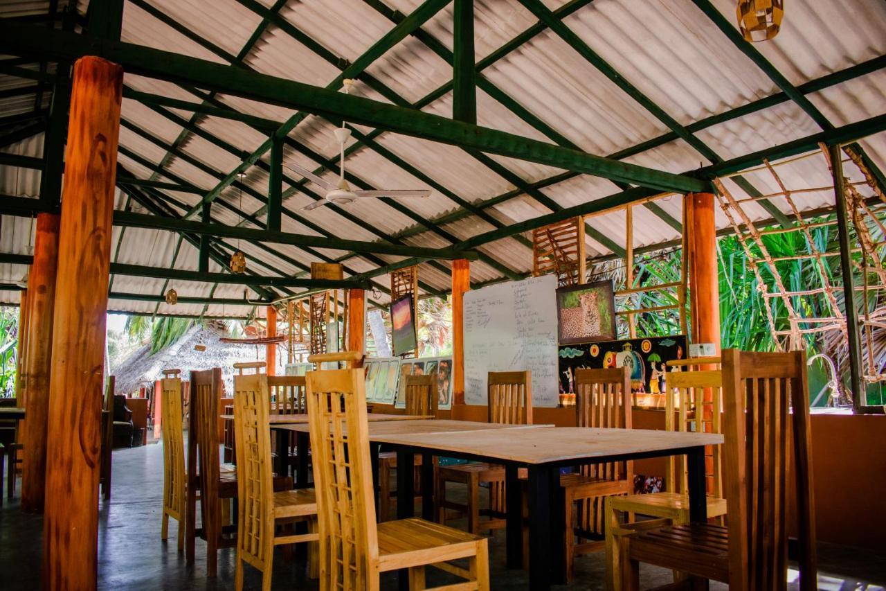 Sarada Beach Resort Yala Tissamaharama Exteriör bild