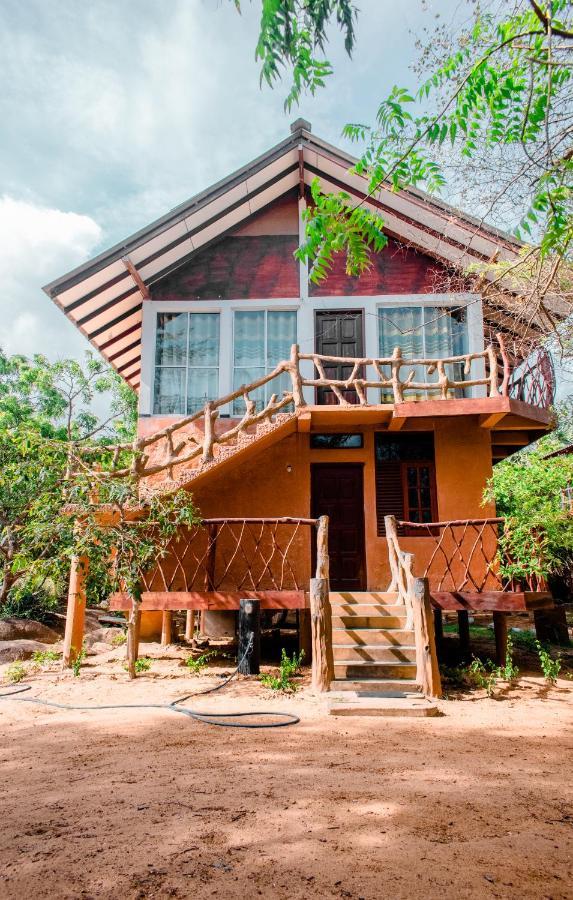 Sarada Beach Resort Yala Tissamaharama Exteriör bild