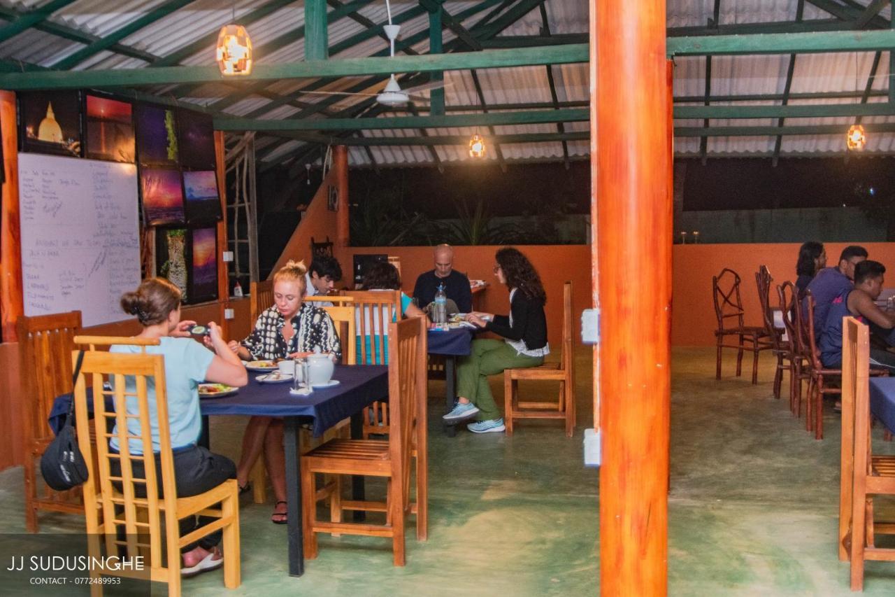 Sarada Beach Resort Yala Tissamaharama Exteriör bild